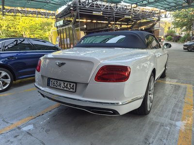 BENTLEY CONTINENTAL - 8