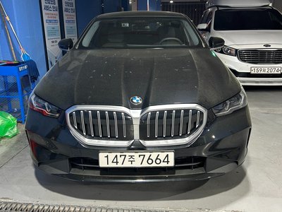 BMW 5 SERIES - 2