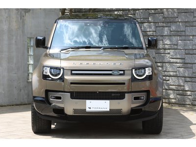 LAND ROVER DEFENDER - 7