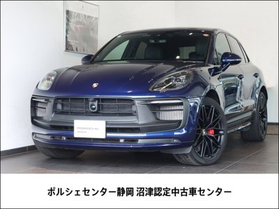 PORSCHE MACAN - 1