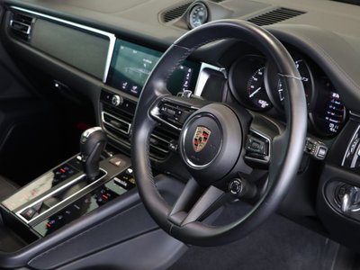 صورة مصغرة 11 لـ 2023 Porsche MACAN