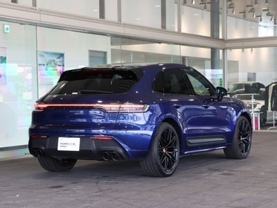 PORSCHE MACAN - 7