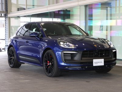 PORSCHE MACAN - 8