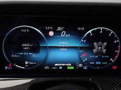 MERCEDES-BENZ GT AMG - 8