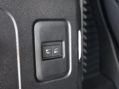 2025 LAND Rover DEFENDER thumbnail 45
