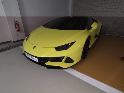 2020 Lamborghini HURACAN photo 1