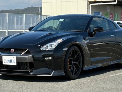 NISSAN GT-R BLACK EDITION - 1