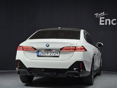 BMW 5 SERIES - 3