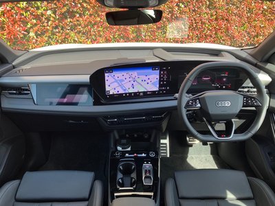 صورة مصغرة 18 لـ 2025 AUDI Q6 E-TRON