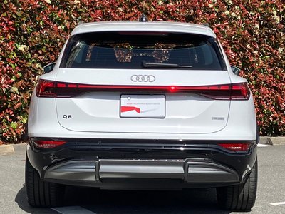 صورة 10 لـ 2025 AUDI Q6 E-TRON