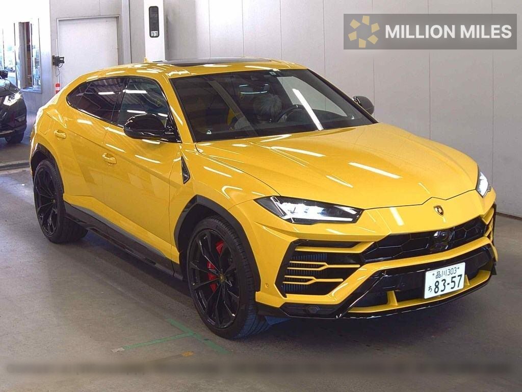 LAMBORGHINI URUS - View 1