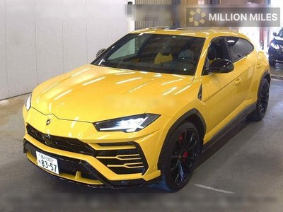LAMBORGHINI URUS - 4