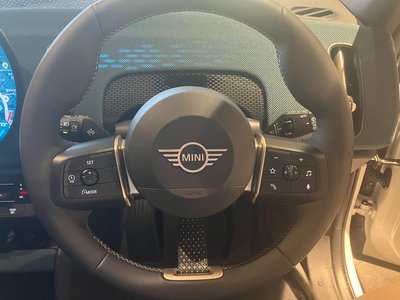 2025 MINI COOPER COUNTRYMAN — миниатюра 11