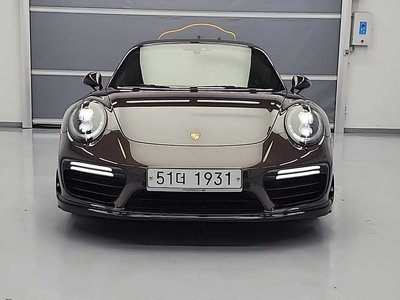 PORSCHE 911 - 4
