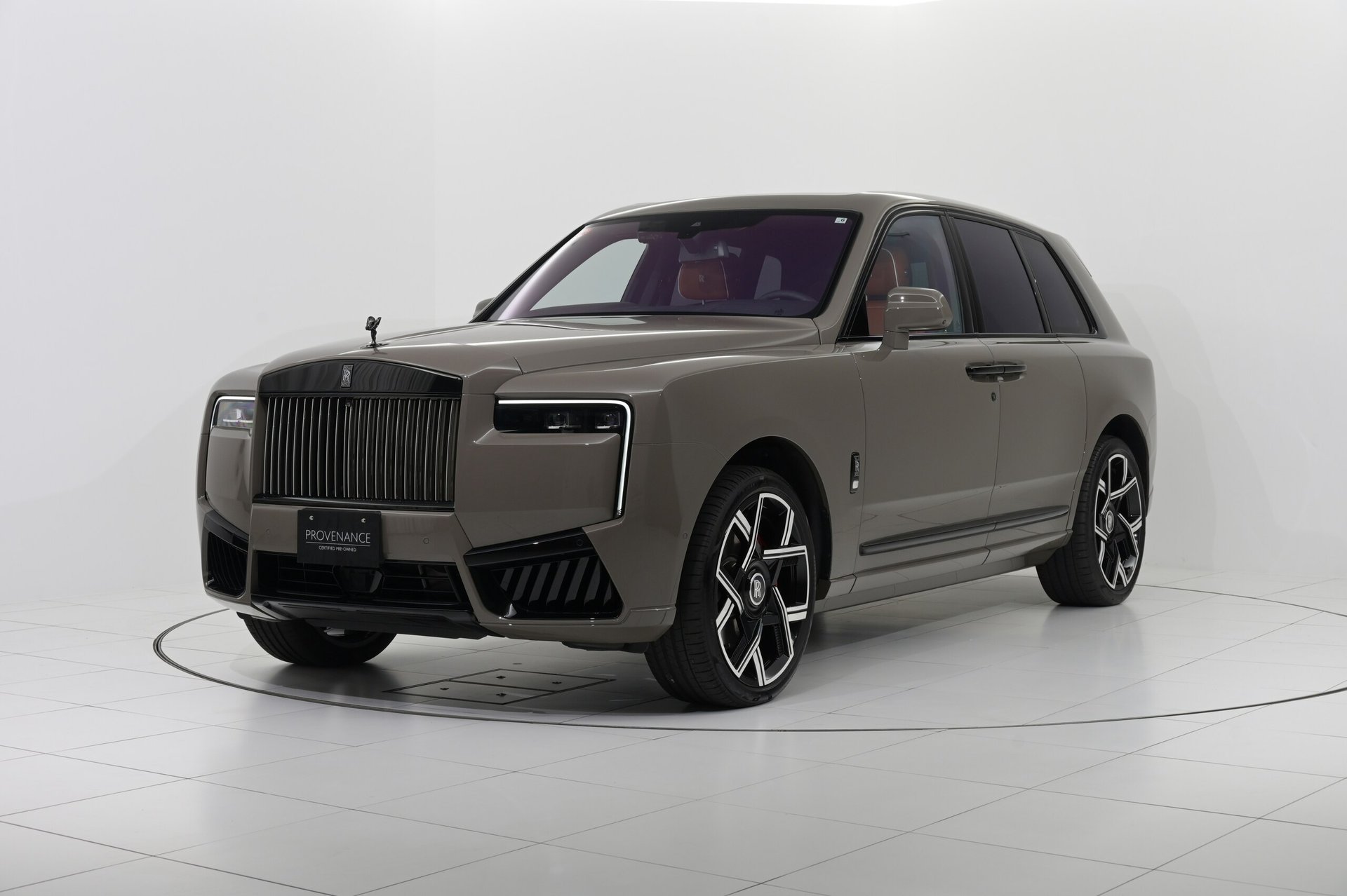 ROLLS ROYCE CULLINAN - View 1