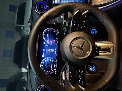 2025 Mercedes-BENZ GLC photo 7