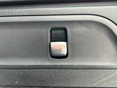 MERCEDES-BENZ GLC - 9