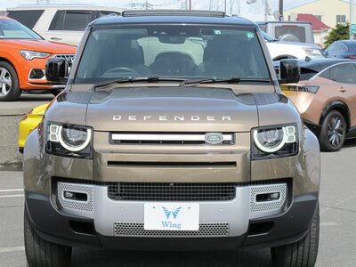 LAND ROVER DEFENDER - 7