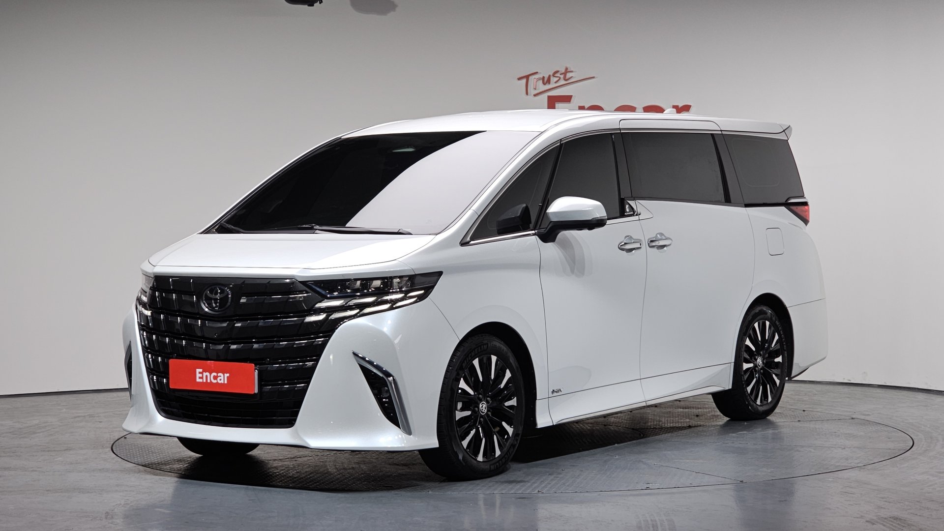 TOYOTA ALPHARD - View 1