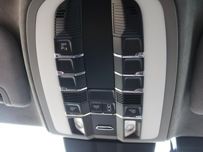 صورة مصغرة 36 لـ 2014 Porsche PANAMERA