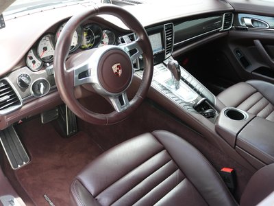 2014 Porsche PANAMERA 照片 2