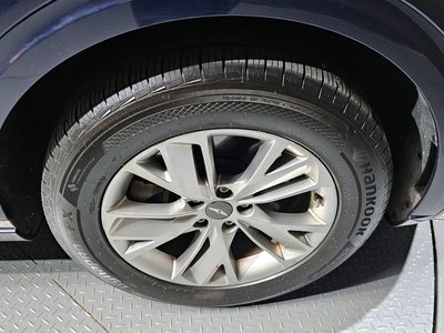 صورة 6 لـ 2021 Genesis GV70