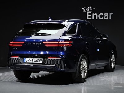 صورة 3 لـ 2021 Genesis GV70
