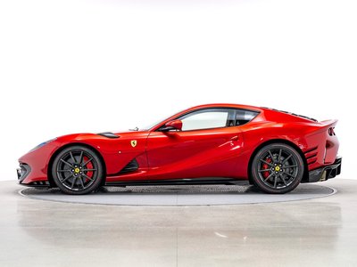 FERRARI 812 - 8
