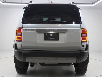 TOYOTA LAND CRUISER 250 - 7