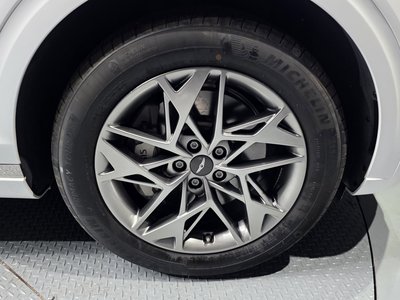 2022 Genesis GV70 photo 9