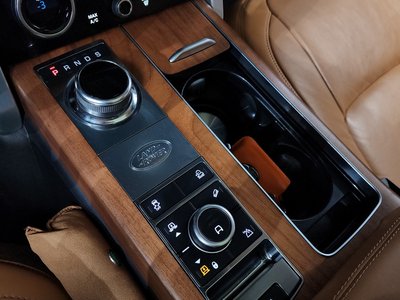 صورة 9 لـ 2018 LAND Rover RANGE ROVER