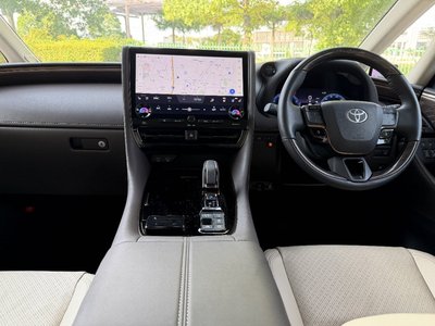 2025 Toyota ALPHARD 照片 2