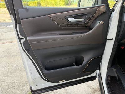 2025 Toyota ALPHARD 缩略图 56