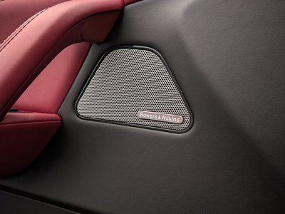 2021 Maserati LEVANTE — миниатюра 30