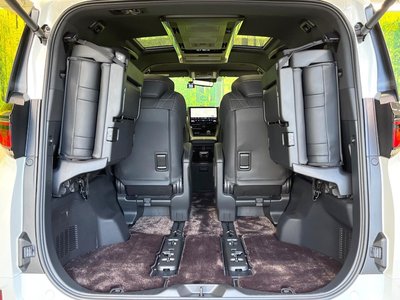 2024 Toyota VELLFIRE — миниатюра 11
