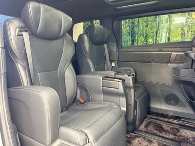TOYOTA VELLFIRE - 9