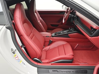 صورة 10 لـ 2024 Porsche 911