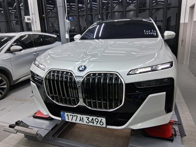 BMW 7 SERIES - 4