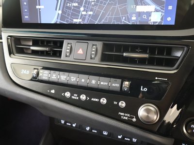 صورة مصغرة 12 لـ 2023 Lexus ES