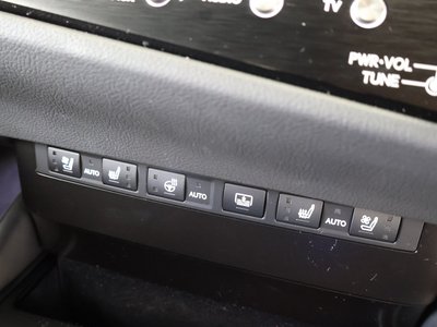 صورة مصغرة 13 لـ 2023 Lexus ES