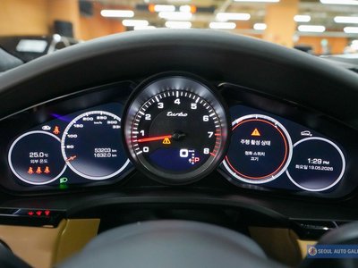 PORSCHE CAYENNE - 8