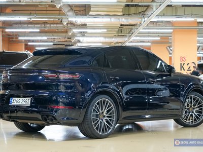 PORSCHE CAYENNE - 4