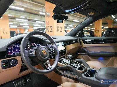 PORSCHE CAYENNE - 9