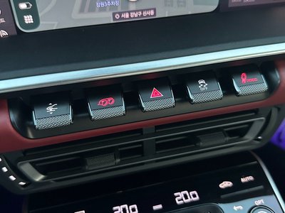 صورة مصغرة 18 لـ 2021 Porsche 911