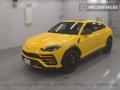LAMBORGHINI URUS - 4