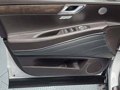 2021 Genesis GV80 — миниатюра 14