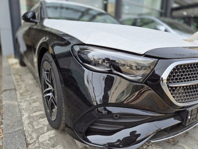 MERCEDES-BENZ E-CLASS - 3
