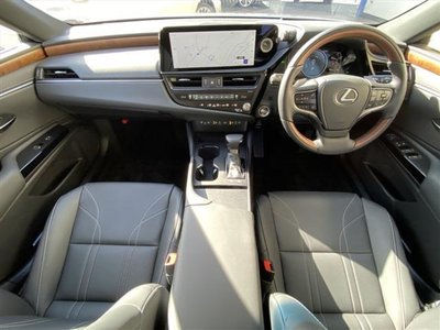 LEXUS ES - 9