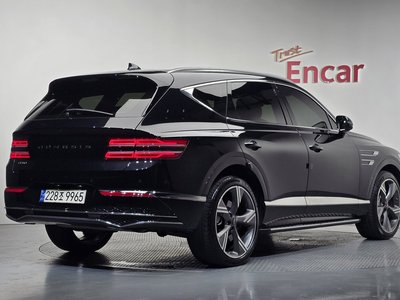 صورة 3 لـ 2023 Genesis GV80