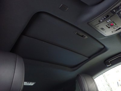 2023 Lexus RC — миниатюра 24